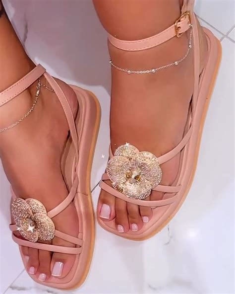 Dudu Couros Oficial | Papetes r$129 cores branca e cor nude disponível