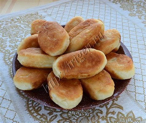 Постные пирожки с горохом
