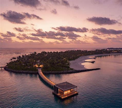 Ritz-Carlton Maldives opens with luxury overwater spa sanctuary ...