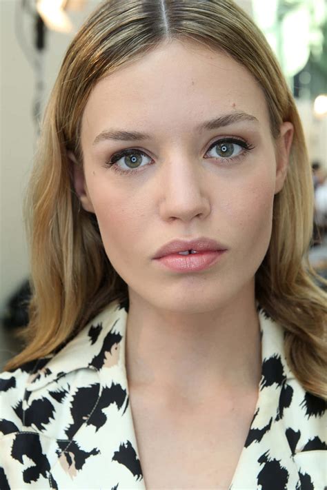 Download Georgia May Jagger Portrait Wallpaper | Wallpapers.com