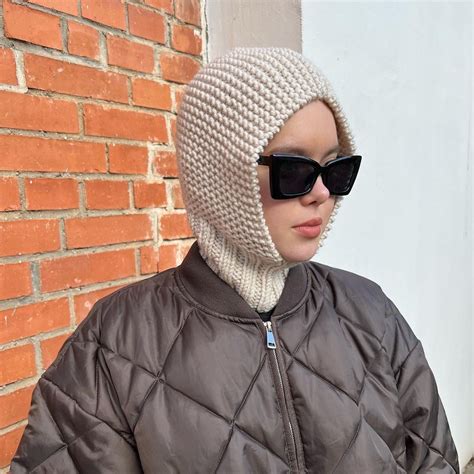 Вязаный капор | Fashion, Winter hats, Hats