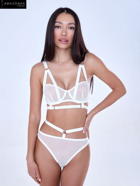 Комплект белья Женский Amazonka underwear белый Крючки, Резинка мягкая ...