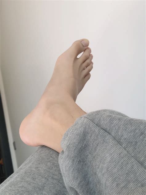 月 (@iLOVEANGS) / Twitter