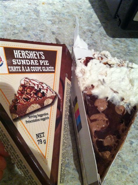 Burger King Hershey's Pie : ExpectationVsReality