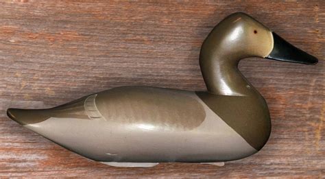 antique style canvasback hen bodt decoys