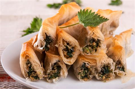 Всички рецепти за баница на едно място. Рецепти за сладки баници ...