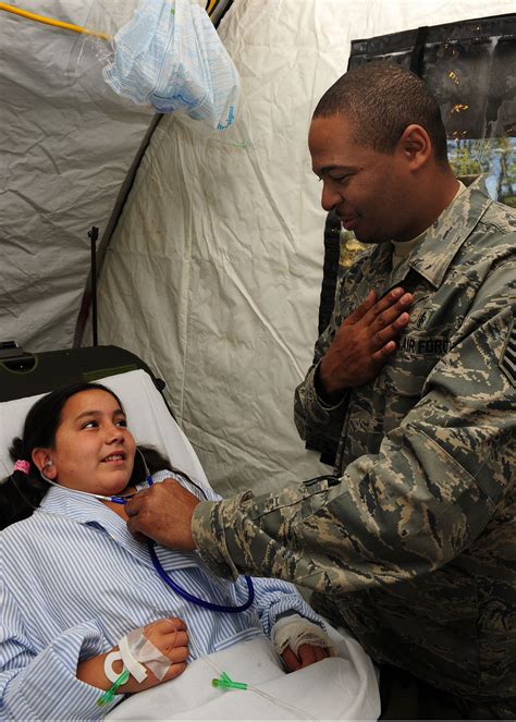 Chilean, Air Force medical teams share knowledge, experience > Air