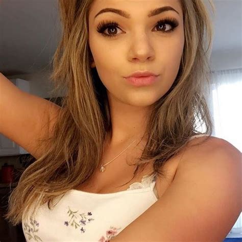 Athena Faris - lickrclit