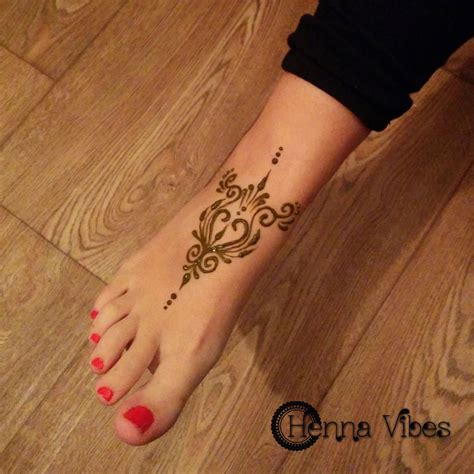 Pretty foot design by Henna Vibes | Tattoo designs, Henna tattoo