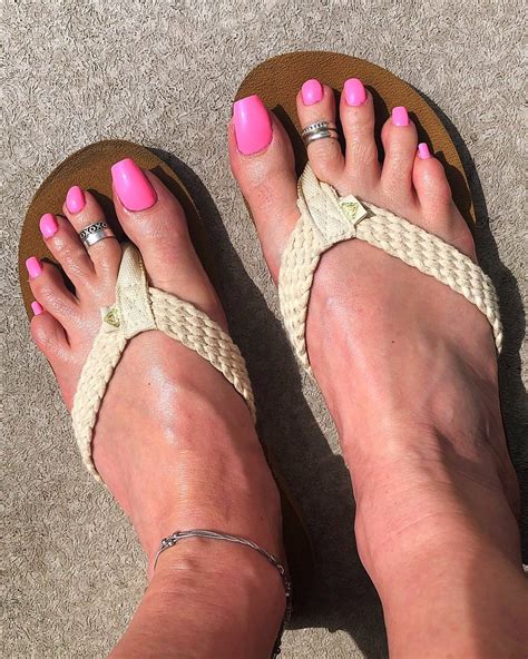 Uñas Para Los Pies Largas : Pies siempre lindos: Uñas postizas para ...