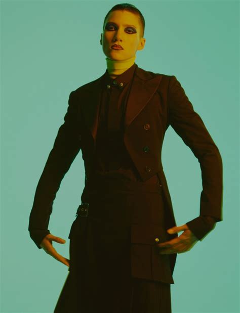 "Exit Magazine No.32" by Benjamin Vnuk on Previiew