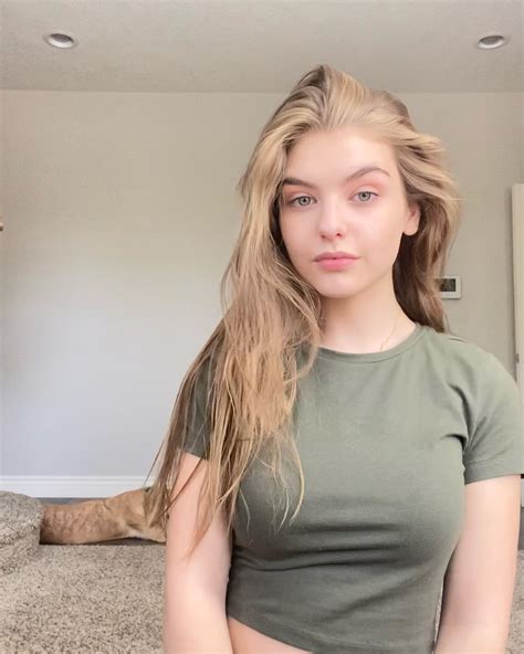 Lyliana Wray [irtr] : r/BeautifulFemales