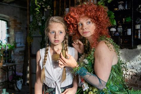 Bild zu Annette Frier - Die Schneekönigin : Bild Annette Frier, Flora ...