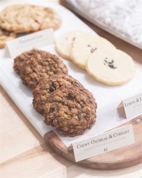 KITTEN AND THE BEAR || A Quiet Afternoon Tea with Delicious Buttermilk