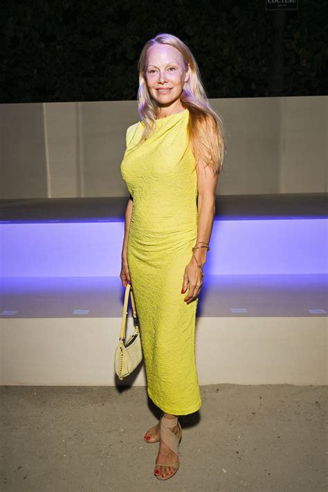 Pamela Anderson embraced no make-up at Paris Fashion Week 2023: the