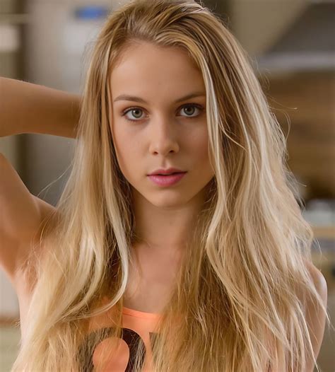 Who is Alecia Fox? Age, Wiki, Height, Biography and Ethnicity