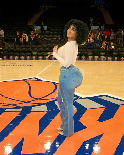 The Modern Cleopatra 👑 | MSG: World’s most famous arena. 🏀 Some old