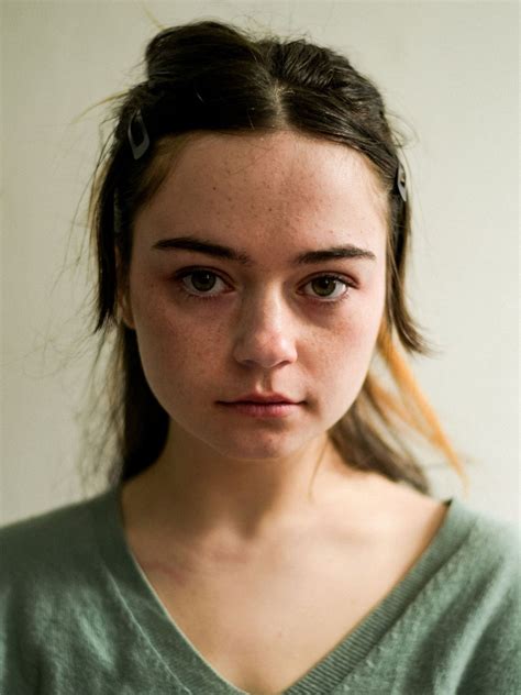 Ella Lee | Schauspielerin