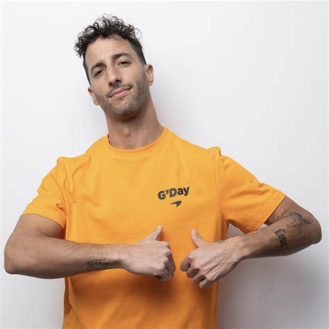 Papaya looks good on you 🧡 - No regrets, just memories.