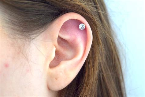 Helix Piercing Pain Level, Heal Time and What to Know