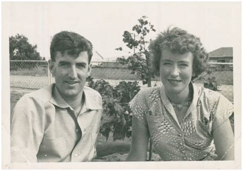 story  pat  peter shaws suicide pact  told  juliamedew