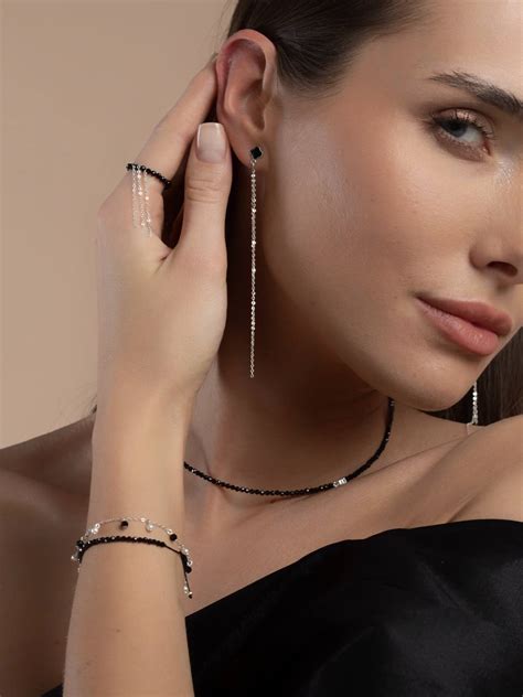 Кольцо с цепочками из серебра 925 | JeweLi