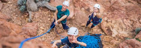 How to choose your climbing and mountaineering helmet