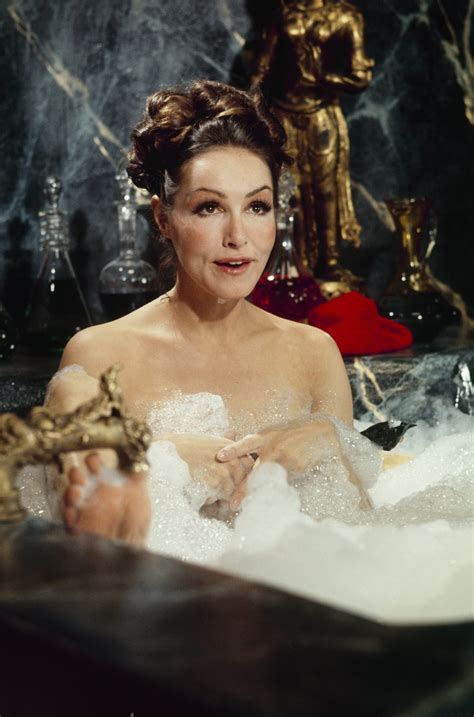 Julie Newmar Stuns at 89 – She Still Lives with Son with Down Syndrome