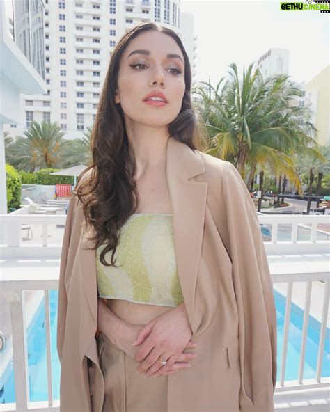 Grace Caroline Currey Wiki, Biography, Age, Gallery, Spouse and more