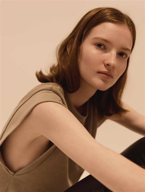 Pol Ivochkina | Blow Models