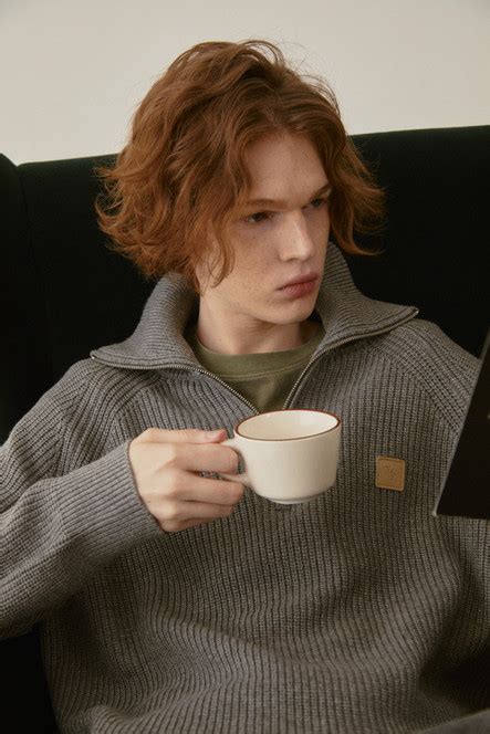 KONSTANTIN | 킨 에이전시 : kin agency| KONSTANTIN | PUBLISHED