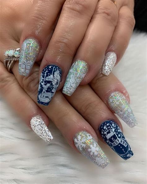 27 Trendy Short Acrylic Nail Ideas to Rock this Winter