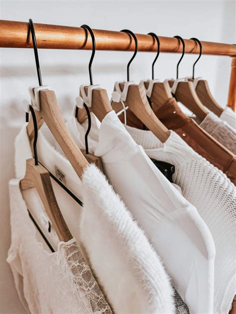 Organize Your Closet Like a Professional Organizer • Brookes Buys