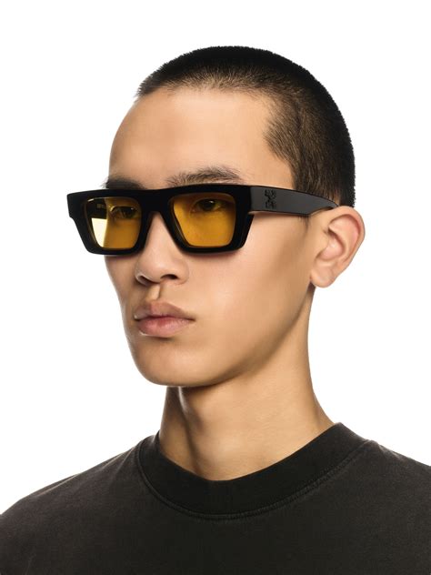 Oregon Sunglasses in BLACK | Off-White™