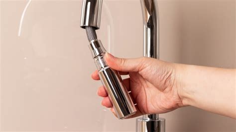 how to clean sink faucet