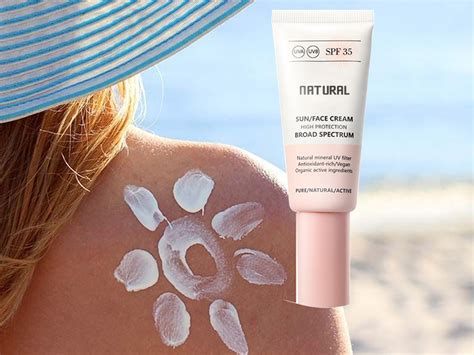 SPF 35 Sunscreen - Natural