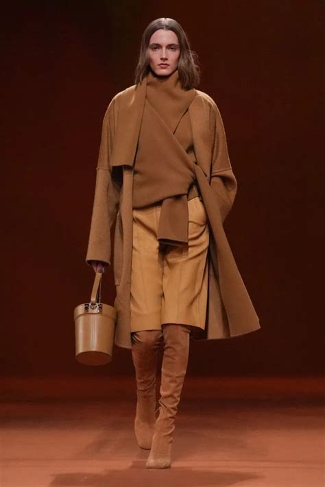 Camel Outfit Ideas - the gray details