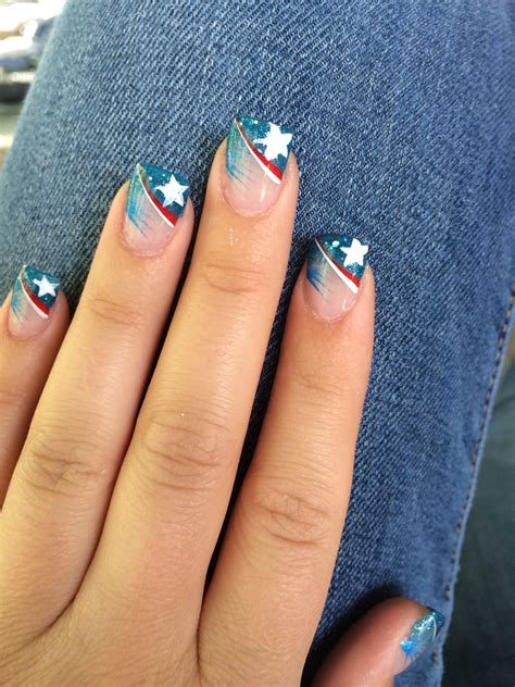 nail art for memorial day 10