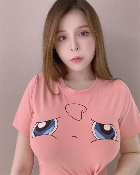 只是一個字，卻跟著「Mandi香菱」一輩子！換上透視網衣宣告IG復活