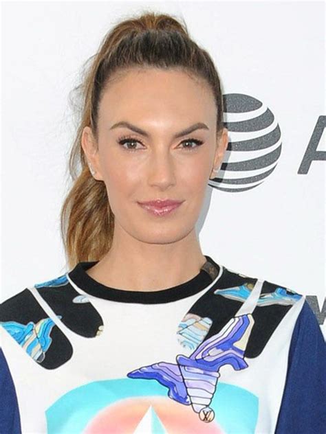 Elizabeth Chambers - Personality, Entrepreneur, Actress, Producer