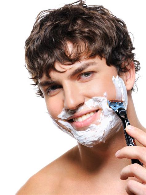 What is the Difference Between Dry Shaving and Wet Shaving?
