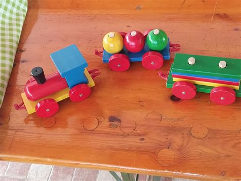 Продавам дървени играчки влакчета гр. Пловдив Мараша • OLX.bg