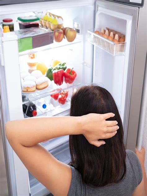 6 Things to Never Keep in your Fridge at Home