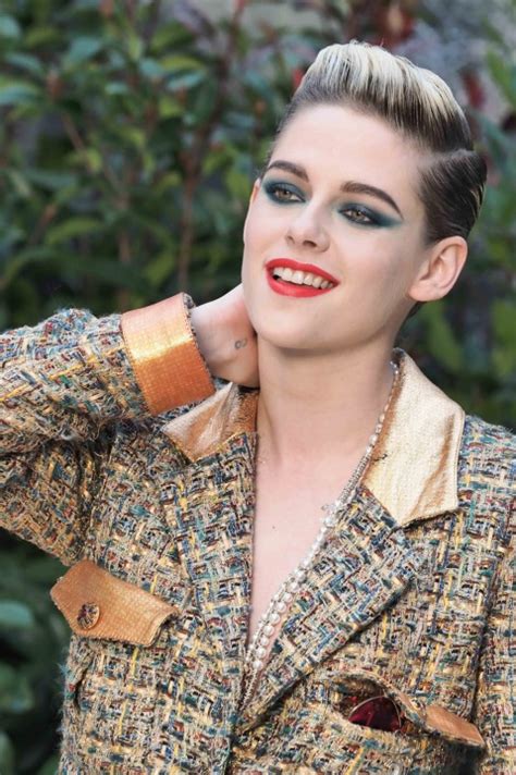 Stars Wearing Red Lipstick: Photos – Hollywood Life