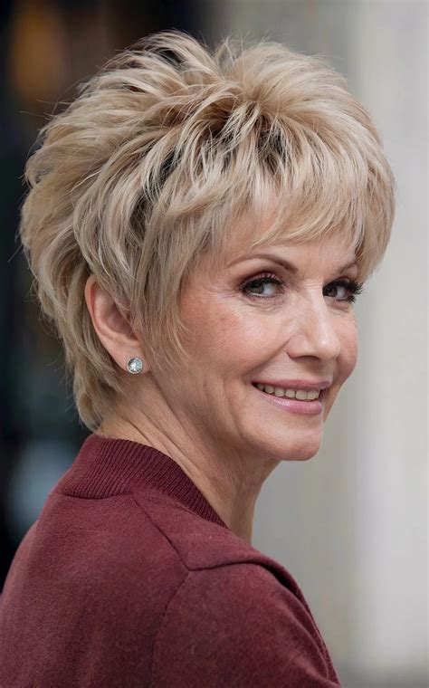 Why hairstyles for older ladies with short hair are trending now
