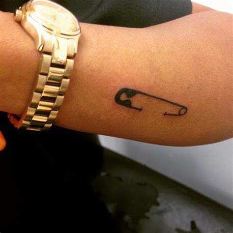 40 TATUAJES PARA MUJERES EN LA MUÑECA | Belagoria | la web de los tatuajes