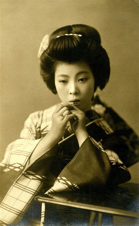 Vintage Oriental Women