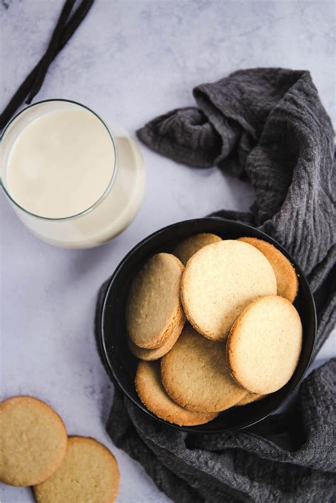 Vegan Vanilla Wafers - Spoonful of Kindness