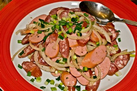 НЕМЕЦКИЙ КОЛБАСНЫЙ САЛАТ — Аматорські нотатки