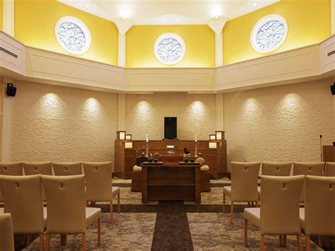 寺台ホール・家族葬専用式場紹介 | 株式会社ナリコー